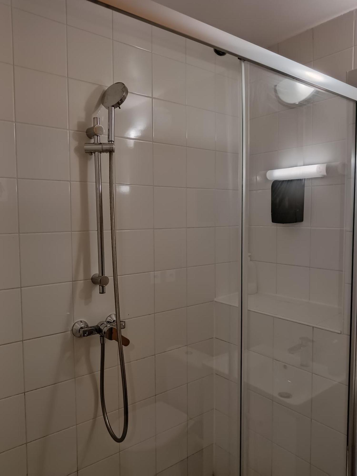 فيتري سور سين Paris Cosy Private Room With Shared Space - Chambre Privee Avec Espace Commun Paris المظهر الخارجي الصورة